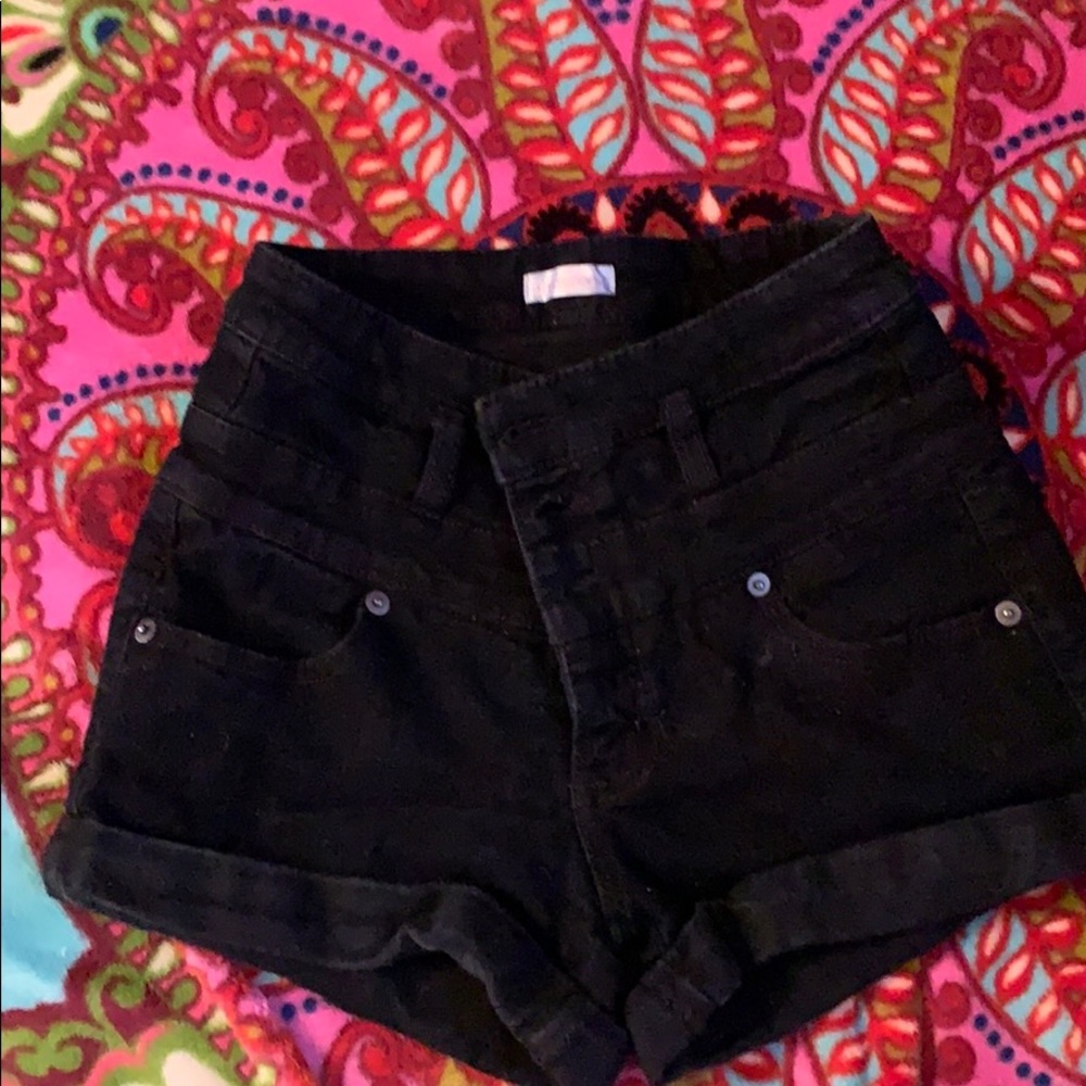 Back high waisted shorts